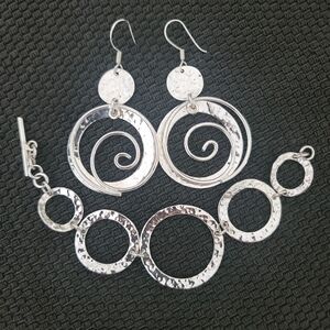 .925 Sterling Silver Bracelet And Earrings